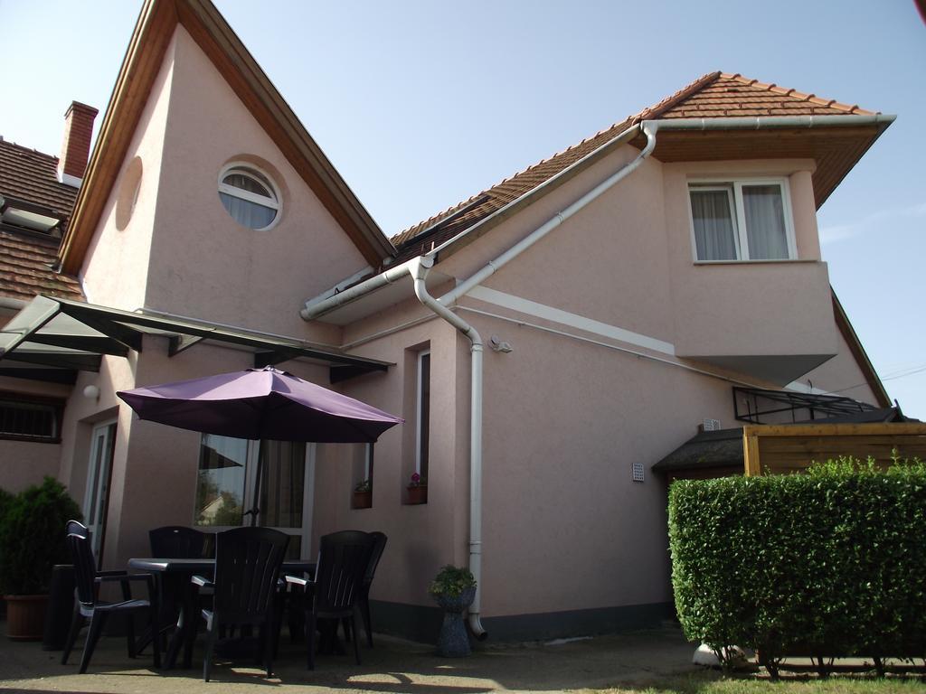 Ludas Fogado Nagyalásony Exterior photo